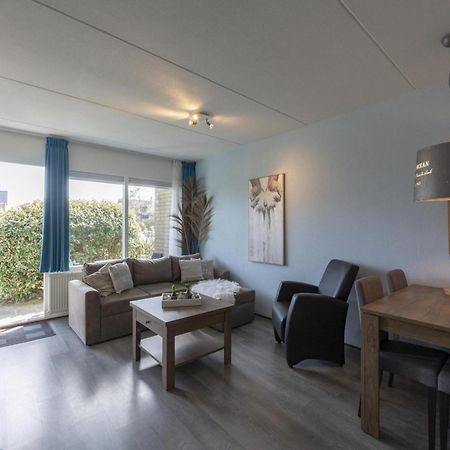 Lovely Apartment With Patio Callantsoog Exterior photo