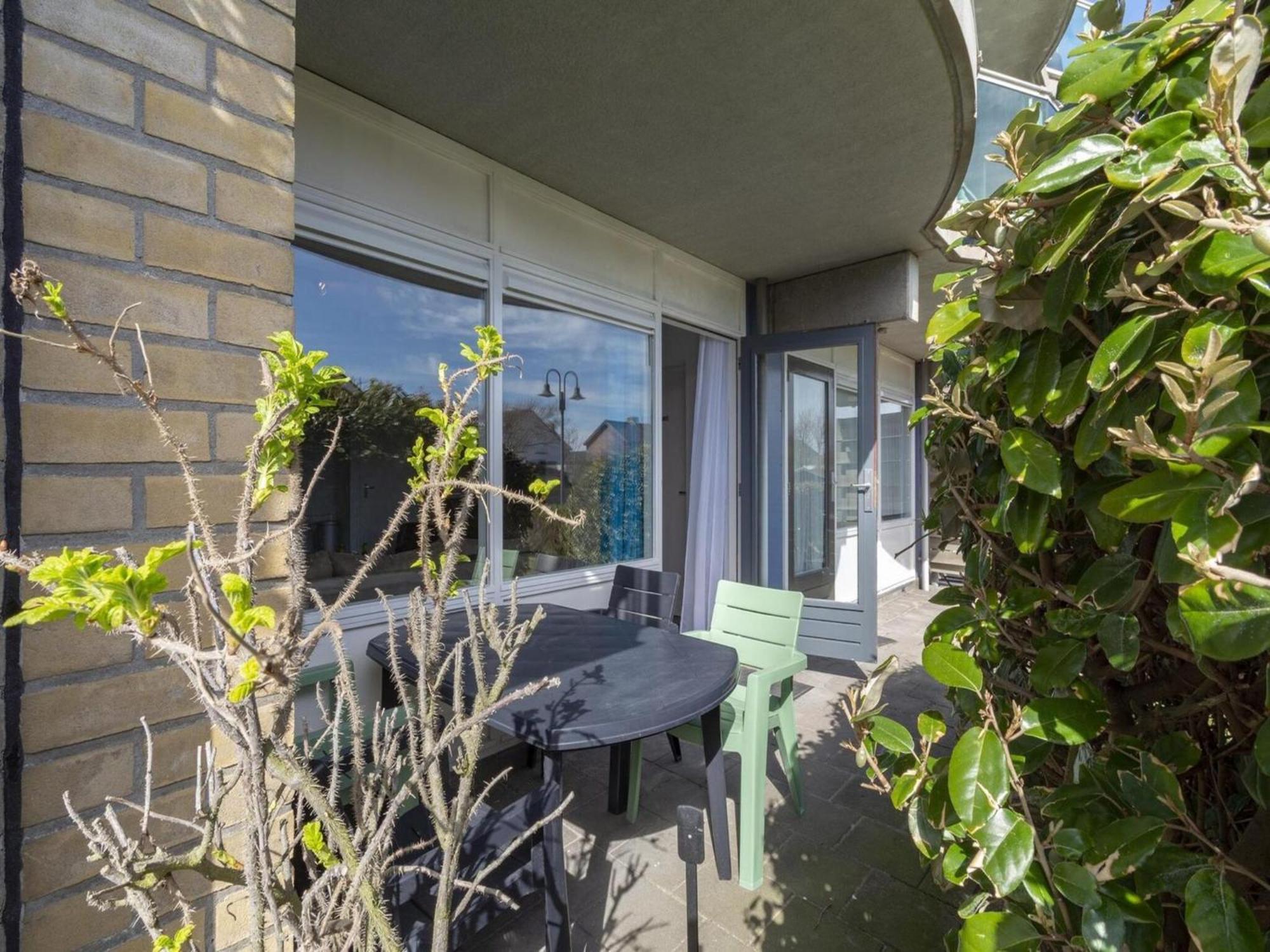 Lovely Apartment With Patio Callantsoog Exterior photo