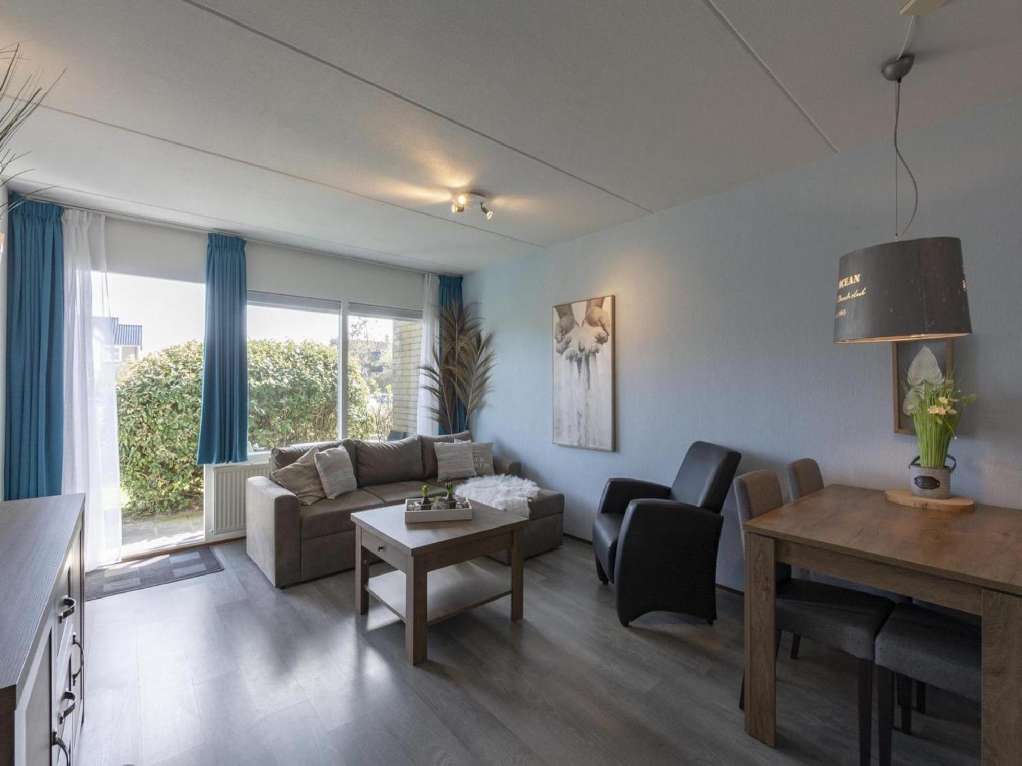 Lovely Apartment With Patio Callantsoog Exterior photo
