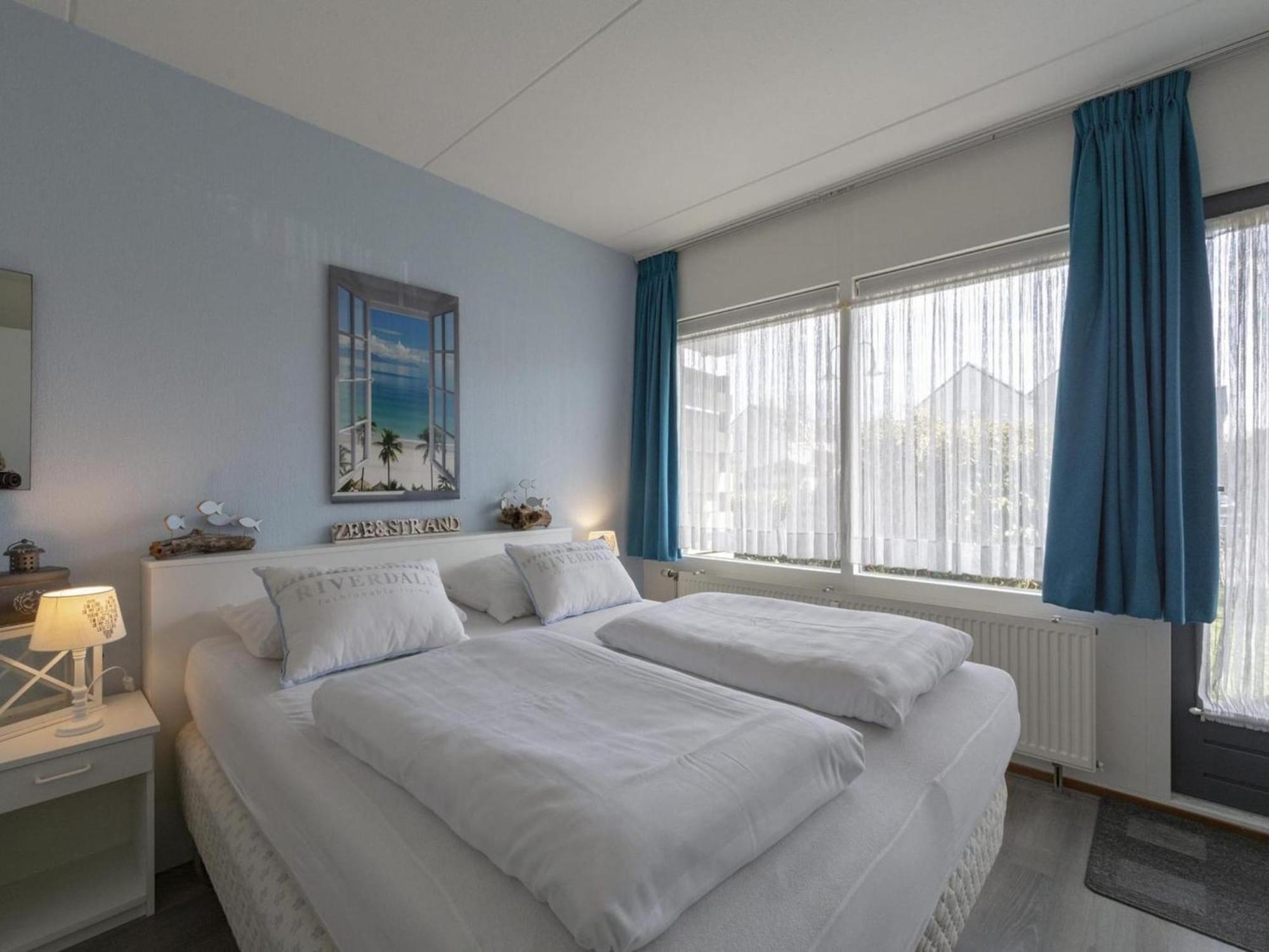 Lovely Apartment With Patio Callantsoog Exterior photo